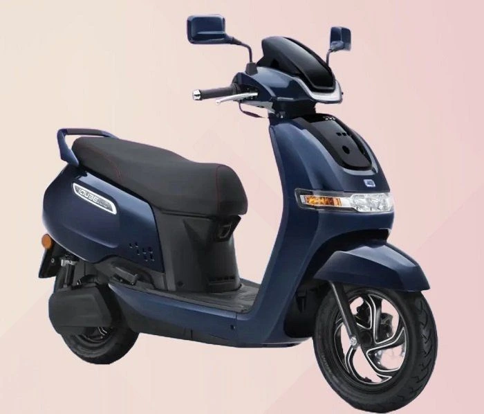 tvs iqube onroad price in kerala
